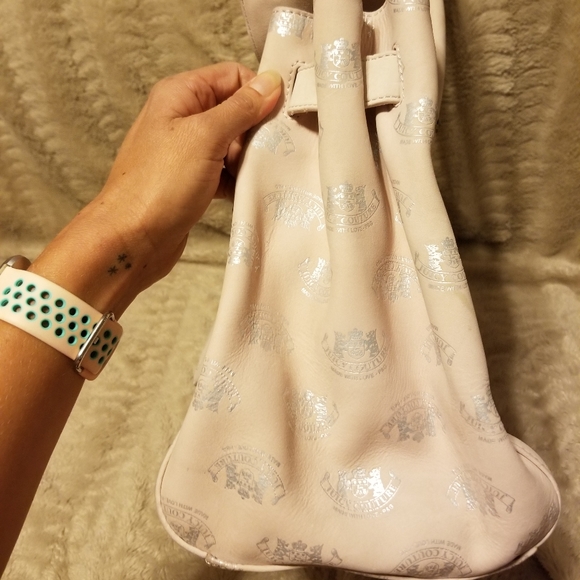 Juicy Couture Large Handbag - Picture 9 of 16